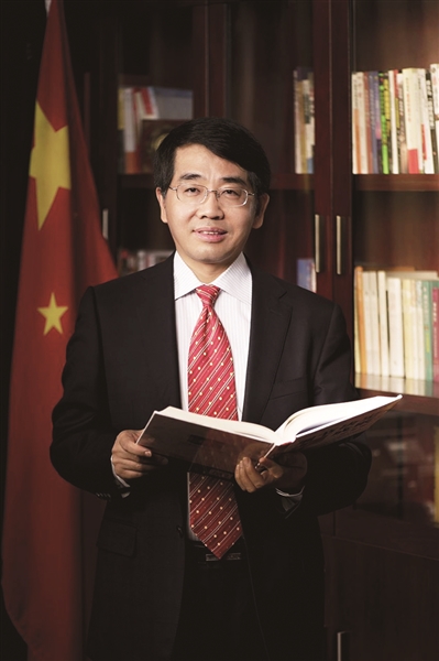 新华日报世界一流有多远对话中国科学院院士南京工业大学校长黄维